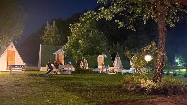 Una Kamp Ξενοδοχείο Bosanska Krupa Εξωτερικό φωτογραφία