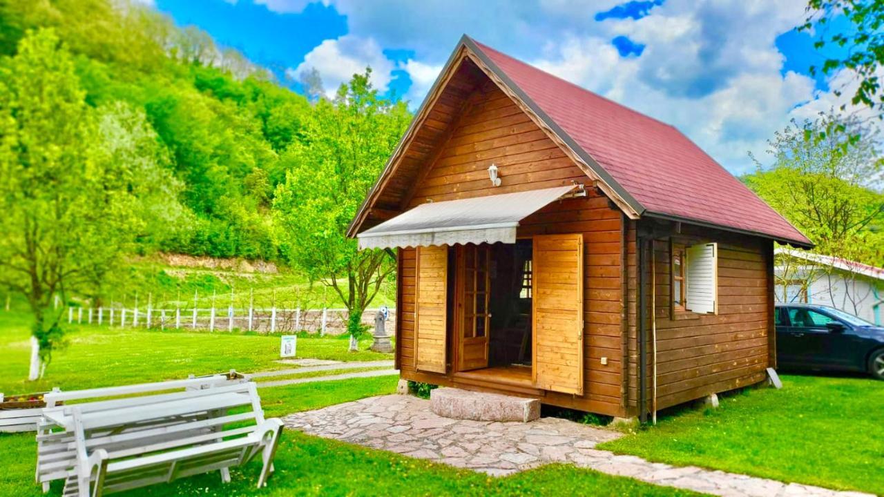Una Kamp Ξενοδοχείο Bosanska Krupa Εξωτερικό φωτογραφία