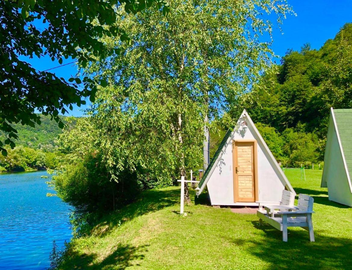 Una Kamp Ξενοδοχείο Bosanska Krupa Εξωτερικό φωτογραφία