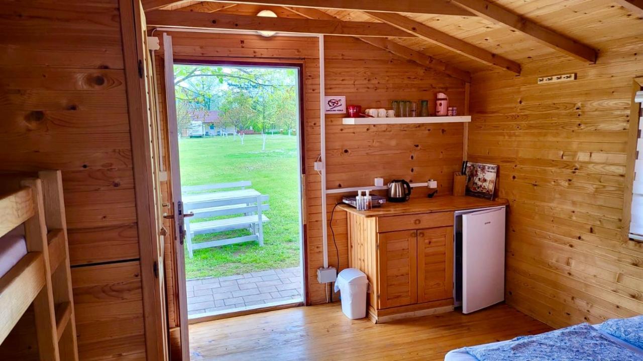 Una Kamp Ξενοδοχείο Bosanska Krupa Εξωτερικό φωτογραφία